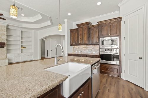 20015StoneLakeCir-13