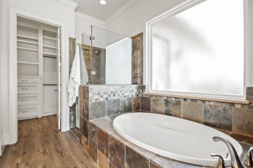 20015StoneLakeCir-22