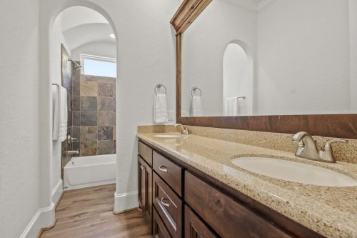 20015StoneLakeCir-28
