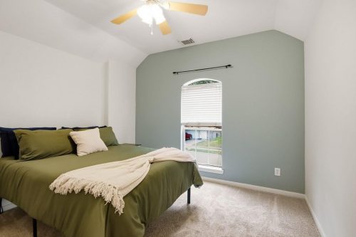 24234YelvertonGlen-26